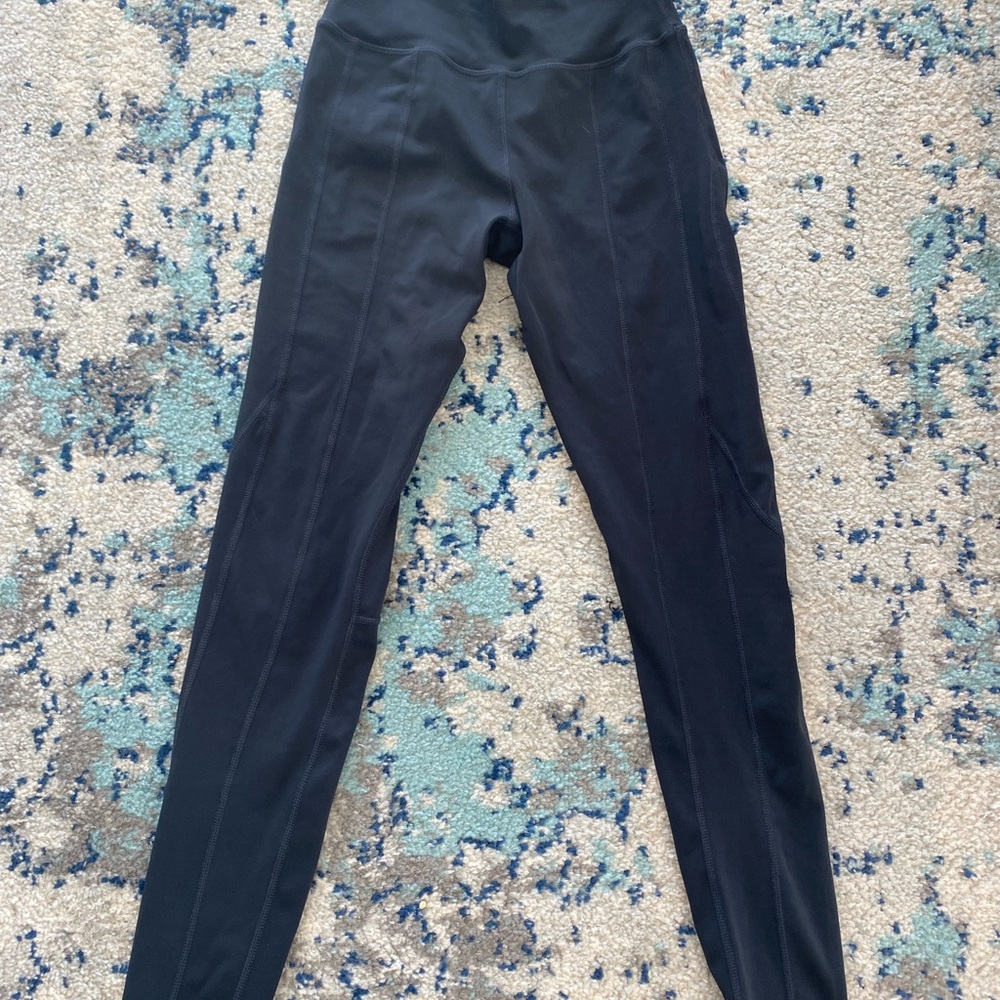 Buff Bunny Baddie Legging, Size Small, Excellent Condition - Picture 5 of 7